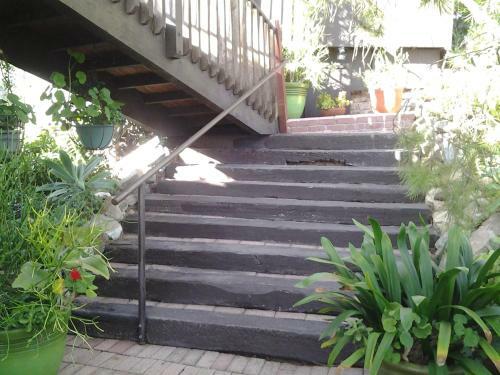 Hostal Rainbow Inn Bed And Breakfast