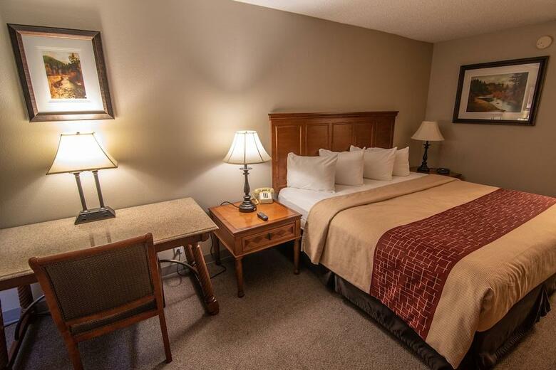 Hotel The Crow Peak Lodge