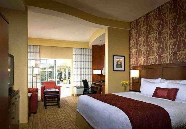 Hotel Courtyard By Marriott Santa Barbara Goleta