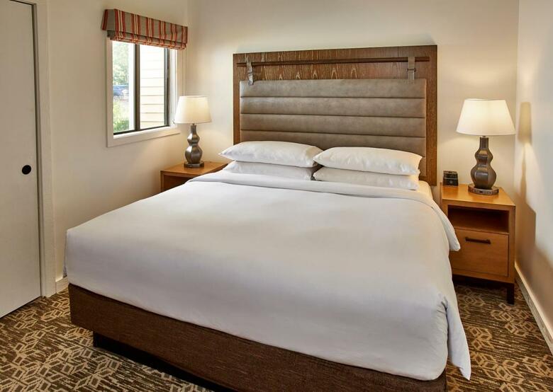 Hotel Grand Geneva Resort & Spa
