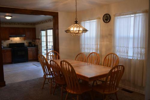 Lodge Whispering Pines Resort