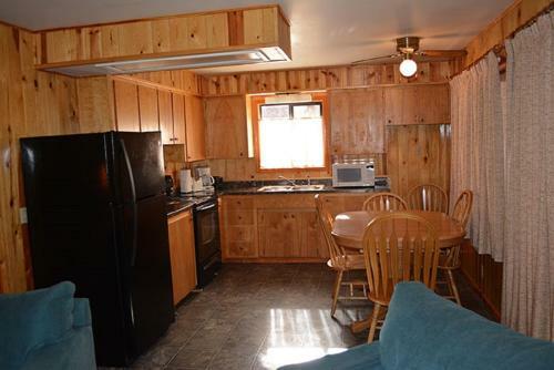 Lodge Whispering Pines Resort