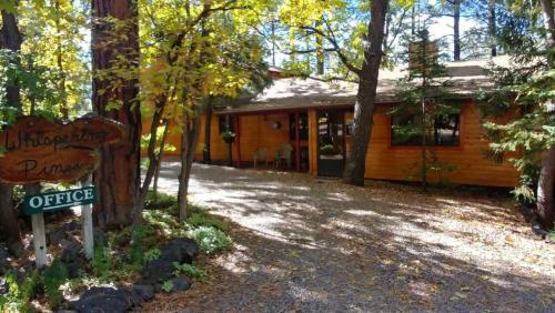 Lodge Whispering Pines Resort