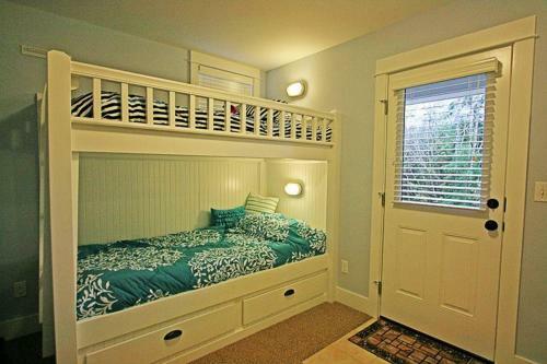 Flotsam House Two-bedroom Home