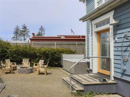 Rainbows End Four-bedroom Home