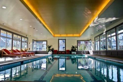 Ocean Shadow Five-bedroom Home