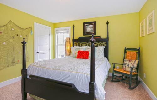 Ocean Shadow Five-bedroom Home