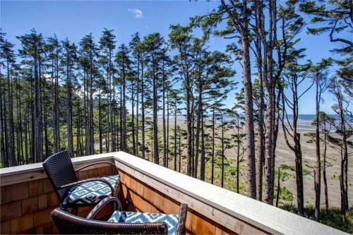 Ocean Tailsfour-bedroom Home