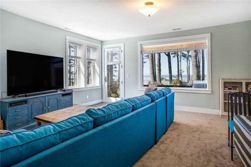 Ocean Tailsfour-bedroom Home