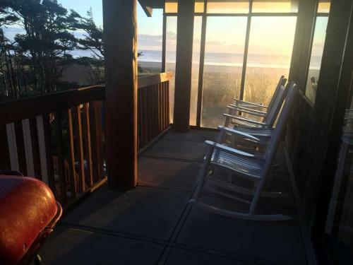 Hotel Sandpiper Beach Resort