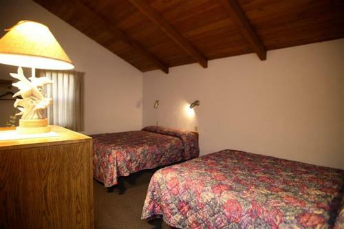 Hotel Sandpiper Beach Resort