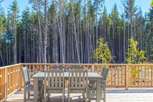 The Big Chill Five-bedroom Home