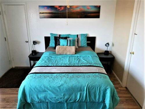 Padre Bay Room