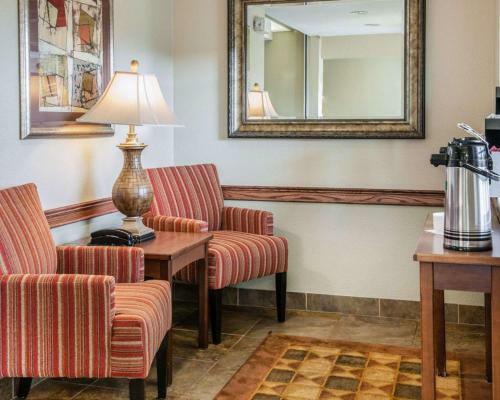 Hotel Suburban Extended Stay Northeast