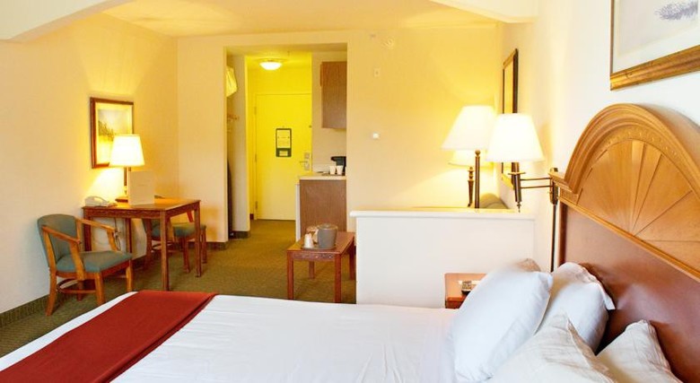 Hotel Crown Club Inn By Exploria Resorts