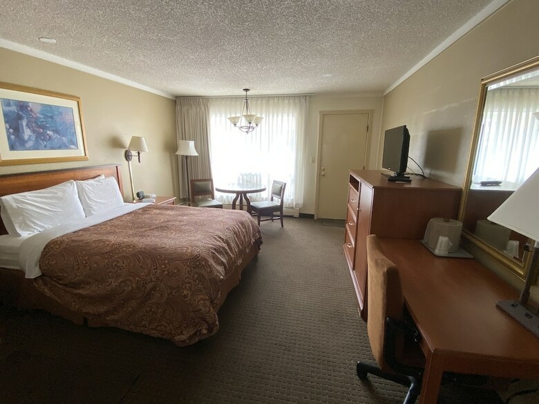 Snowshoe Motel