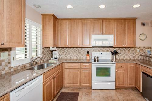 Palm Desert Resort House