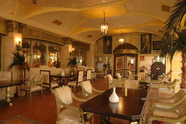 Hotel Grand Victoria