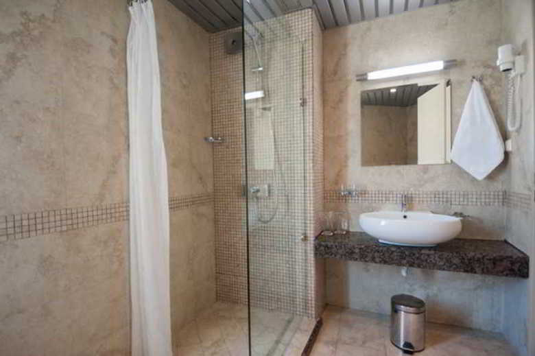 Hotel Jeravi