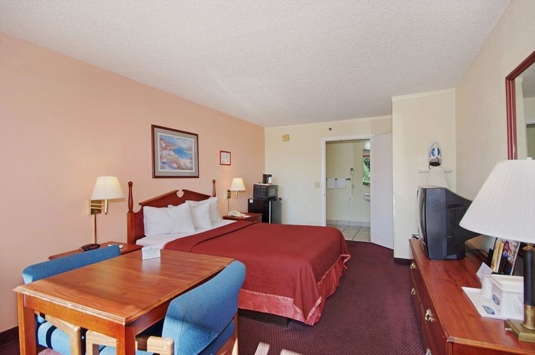 Hotel Howard Johnson Tropical Palms