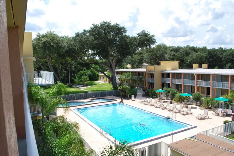 Hotel Howard Johnson Tropical Palms