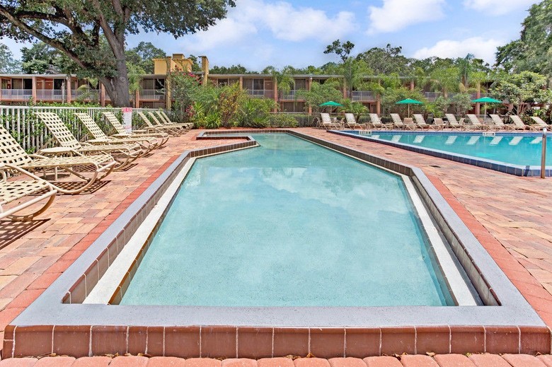 Hotel Howard Johnson Tropical Palms