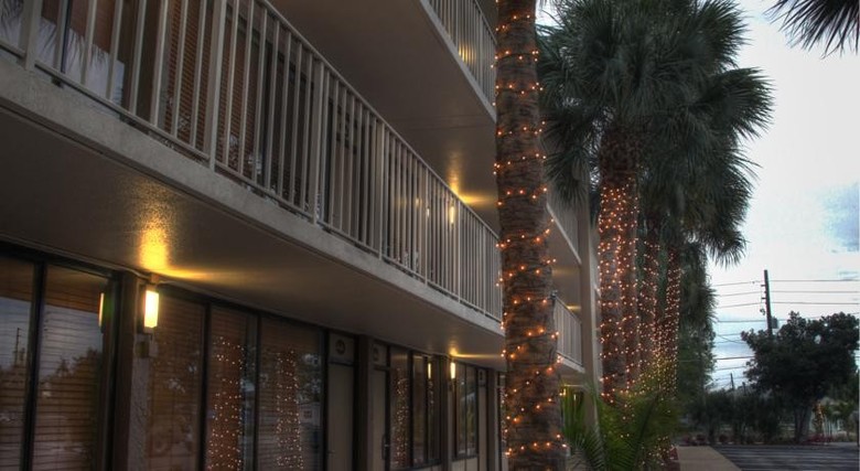 Hotel Satisfaction Orlando Resort