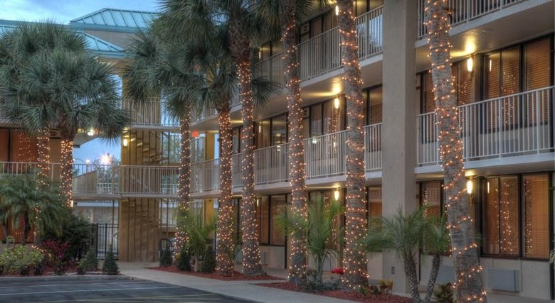 Hotel Satisfaction Orlando Resort