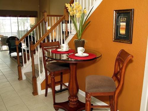 Comrow Villa 7724