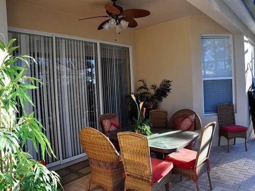 Comrow Villa 7724