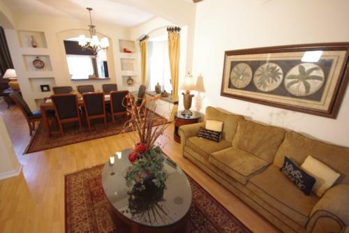 Loyalty Vacation Homes - Kissimmee
