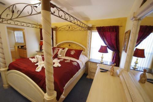 Loyalty Vacation Homes - Kissimmee