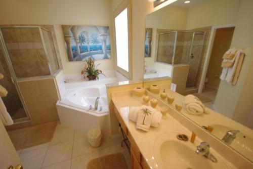 Loyalty Vacation Homes - Kissimmee