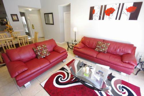 Loyalty Vacation Homes - Kissimmee