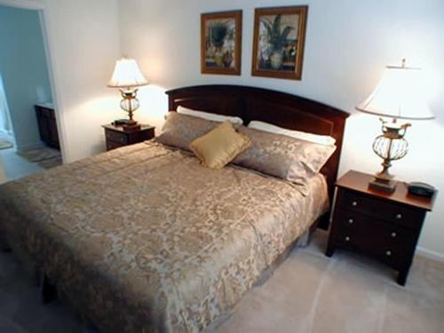 Basnett Villa 7795
