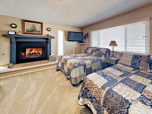 1740 Laguna Drive Home