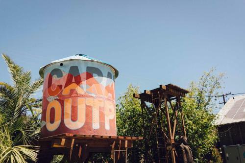 Caravan Outpost