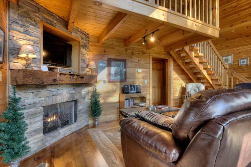 Nestled Inn #214 - Two Bedroom Cabin