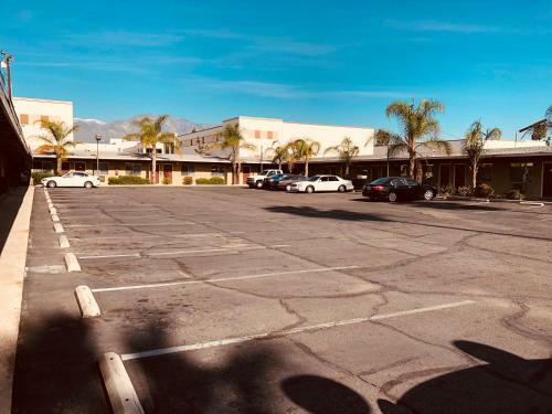 Sands Motel