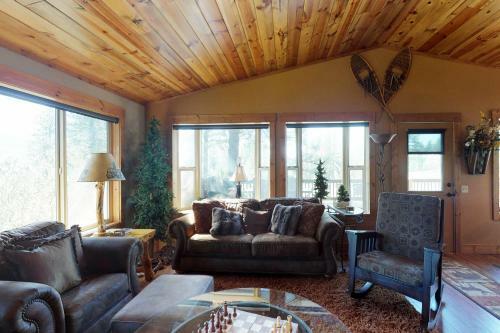 Camas Family Cabin