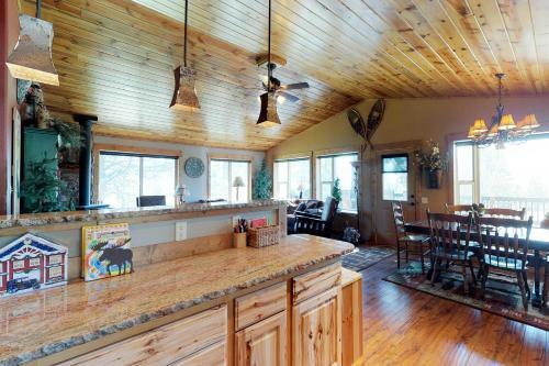 Camas Family Cabin