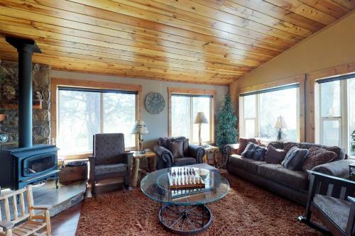 Camas Family Cabin