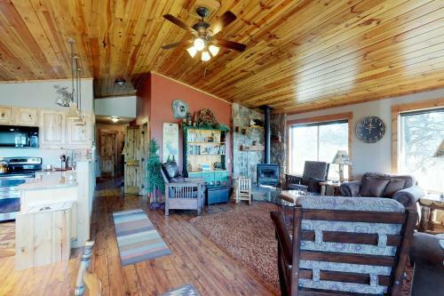 Camas Family Cabin