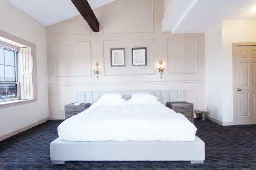 Hotel Garrison Inn