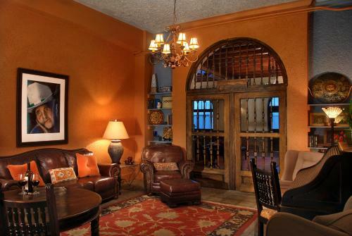 The Holland Hotel