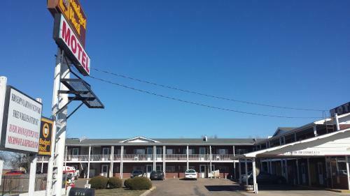 Motel Budget Host Exit 254 Inn