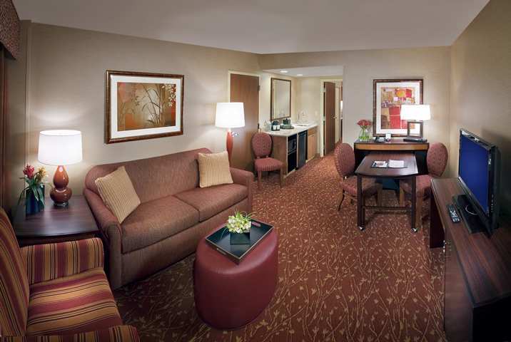 Embassy Suites Loveland Hotel, Spa & Conference Center