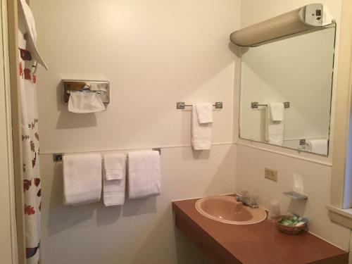 Bed & Breakfast Historic Mansion House Inn
