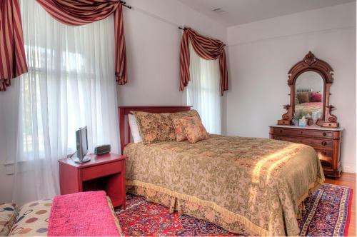 The Jackie O' House Bed And Breakfast