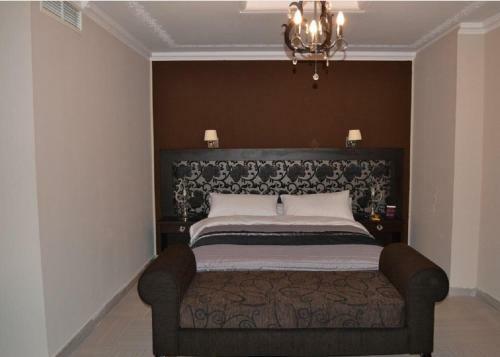 Jardy Hotel